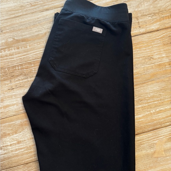 Figs Livingston Basic Scrub Pants - Black - Picture 3 of 4